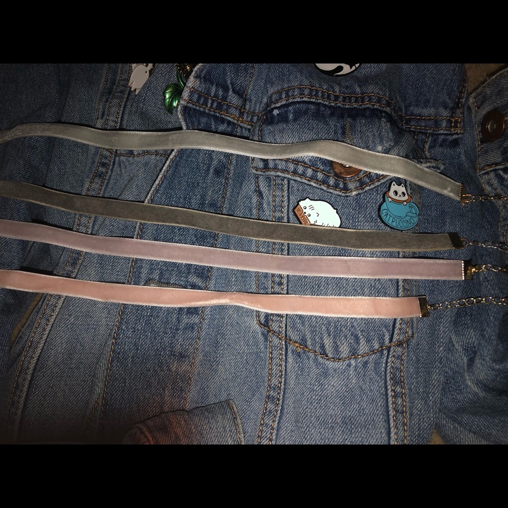 SOLD Velvet chokers forever 21